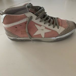 Hardly worn Golden Goose mid star sneaker